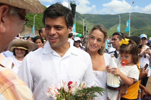 Leopoldo López :: Virgen del Valle