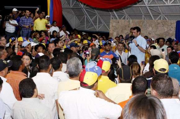 Henrique Capriles Randonski en la asamblea de Cantaura